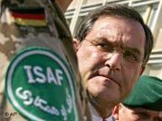 سفر وزیر دفاع آلمان به افغانستان و ازبکستان