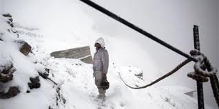 150 Pakistan Soldiers feared dead - buried under avalanche