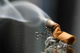 افزایش فشار خون و ابتلا به پوکی استخوان از عوارض استعمال دخانیات است