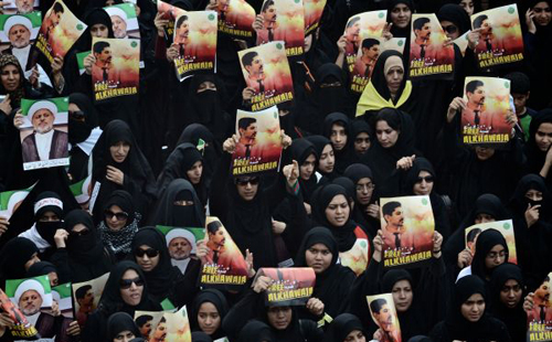 تظاهرات شيعيان بحريني در حمايت از عبدالهادي خواجه، فعال دربند آل خليفه در منامه
