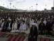 شیعیان پاكستان نمازجمعه را  مقابل پارلمان اقامه كردند