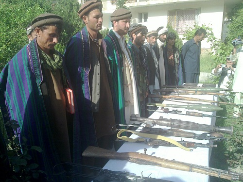 20 Taliban militants lay down arms in Baghlan
