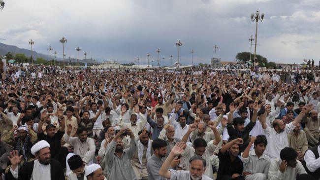 پاکستانی‌ها، کشتار شیعیان را در این کشور محکوم کردند
