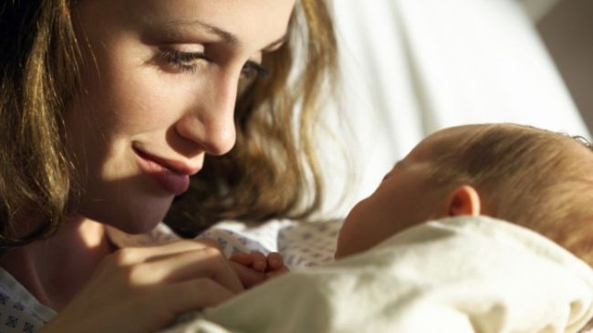 Breastfeeding may help mothers lose weight