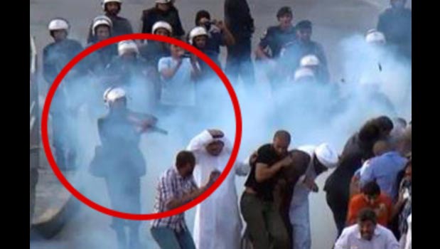 سرکوب تظاهرات مسالمت آمیز مردم بحرین باگازهای سمی