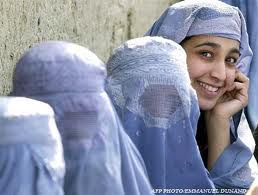 فرار دختران از منزل با فرهنگ و شئونات اسلامي سازگار نيست
