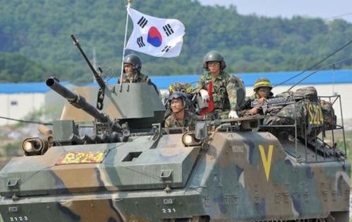 رزمایش گسترده کوریای جنوبی با حضور سربازان امریکایی آغاز شد