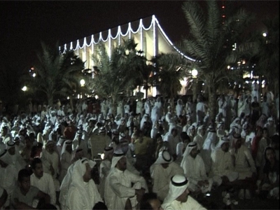 معترضان کویتی مقابل پارلمان این کشور در اعتراض به قوانین انتخاباتی تظاهرات کردند