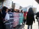 گزارش تصویری/ اعتراض دانشجویان مهاجر در برابر سفارت افغانستان در تهران،  به قانون ارائه تذکره برای اخذ پاسپورت  