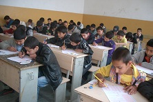 آغاز امتحانات سالانه مکاتب کابل؛ بیم‌ها و امید‌ها شاگردان و معلمان