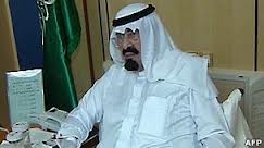حضور پادشاه عربستان در ملاء عام پس از عمل جراحی "یازده ساعته"