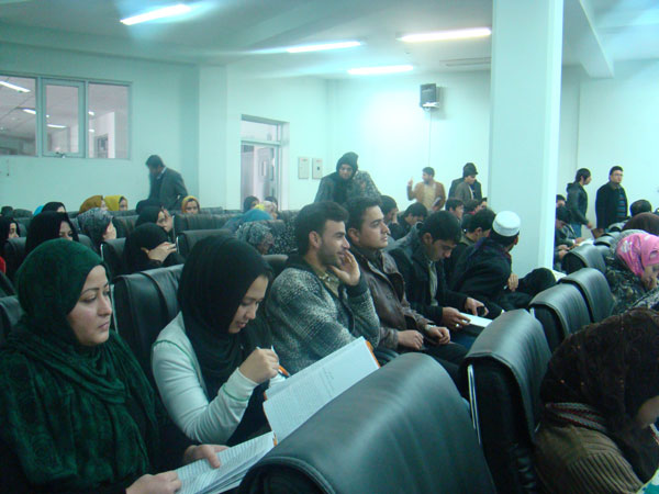 گفتمان علمی محو خشونت علیه زنان در دانشگاه هرات