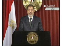 مرسی: تصویب قانون اساسی پایان دوره انتقالی است