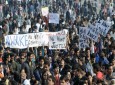 صدها دانشجو در ادامه اعتراضات در دهلی نو تظاهرات کرده‌اند