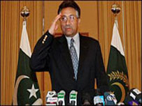 دولت پاکستان مشرف را ممنوع الخروج کرد
