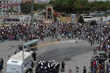 دولت ترکیه در برابر معترضان عقب نشینی کرد
