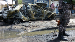در اثر انفجار  در کاظمین دهها تن کشته و زخمی شدند