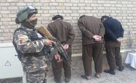 دستگیری 3 نفر به اتهام انتقال سلاح به طالبان