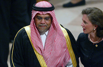 رئیس دستگاه اطلاعاتی عربستان به لندن منتقل شد