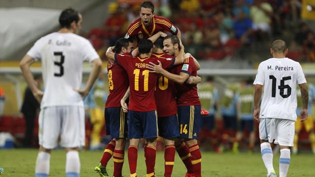 ایتالیا و اسپانیا بازی نخست را با پیروزی آغاز کردند
