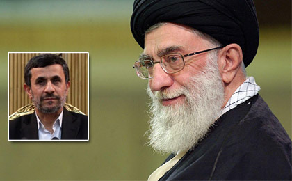 احمدی نژاد با حکم امام خامنه ای به مجمع تشخیص مصلحت نظام رفت