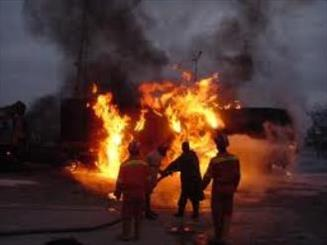 دو تانکر سوخت ناتو در بلوچستان پاکستان در آتش سوختند