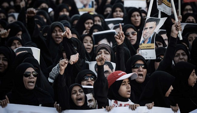 مردم بحرین به فراخوان "ایستاده ایم و کوتاه نمی آییم" لبیک گفتند