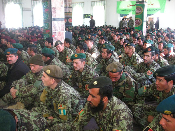 سربازان و افسران افغانستان از شهدای کربلا درس شجاعت و ایثارگری بیاموزند