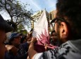 مصری‌ها بیرق قطر را آتش زدند