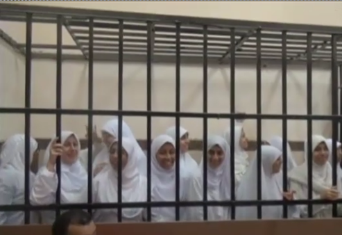۲۱زن مخالف دولت مصر با حکم محکمه تجدید نظر آزاد شدند
