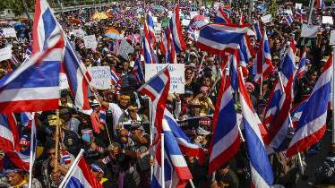 ادامه ناآرامی ها در تایلند/ دو معترض در بانکوک زخمی شدند