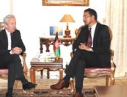گفتگوی رئیس ولسی جرگه با سفیر انگلستان در مورد نقش احزاب در نهادینه شدن روند مردم سالاری