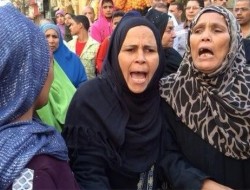 رهبر اخوان المسلمین و ۶۸۲ نفر دیگر در مصر به اعدام محکوم شدند