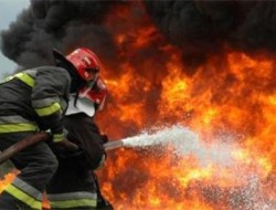 آتش سوزی انبار روغن در شهر قزوین ایران