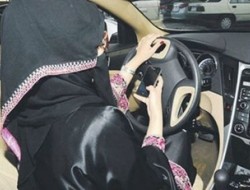 زن عربستانی به علت رانندگی به هشت ماه زندان و ۱۵۰ ضربه شلاق محکوم شد