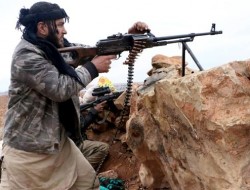 درگیری داعش و النصره ۱۰۰هزار سوری را آواره کرد