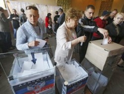 جدایی طلبان شرق اوکراین مدعی مشارکت گسترده در رای گیری شدند