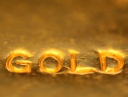قیمت هر اونس طلا در بازارهای جهانی کمتر از ۱۳۰۰ دالر
