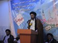 رهبر حرکت اسلامی درحال سخنرانی در دفتر نمایندگی حضرت آیت الله العظمی مکارم شیرازی درکابل