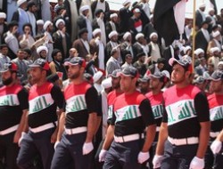رسم گذشت اعضای "سرایا السلام" در بغداد/ 2 میلیون داوطلب جنگ با داعش
