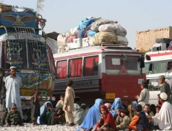 پاکستان شرایط باز گشت داوطلبانه مهاجرین افغانستانی را بررسی می کند