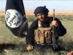 سخنگوی داعش: در کشتن "کافران" کوتاهی نکنید