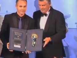 آندرس اینیستا، برنده جایزه پای طلایی 2014