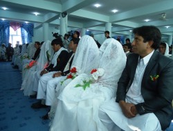 مراسم ازدواج دسته جمعی ۱۴ زوج جوان در غزنی برگزار شد