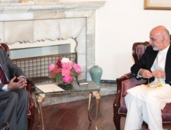 تاکید بر گسترش روابط میان افغانستان و هندوستان