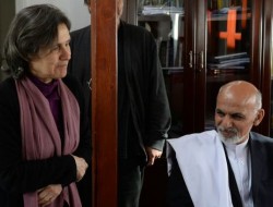 همراهی همسر رئیس جمهور افغانستان با ممنوعیت استفاده از  برقع در اماکن عمومی فرانسه