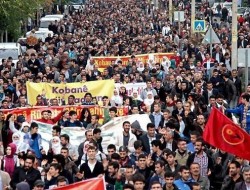 تظاهرات کردهای ترکیه در حمایت از عین العرب