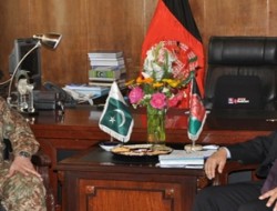 پاکستان با گام های عملی افغانستان را در مبارزه با تروریزم کمک نماید