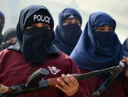 "پولیس زن" وارد عرصه مبارزه با تروریسم در پاکستان می شود