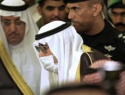 پادشاه عربستان به شفاخانه منتقل شد